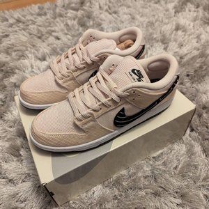 Nike SB Dunk Low Pro QS Albino & Preto